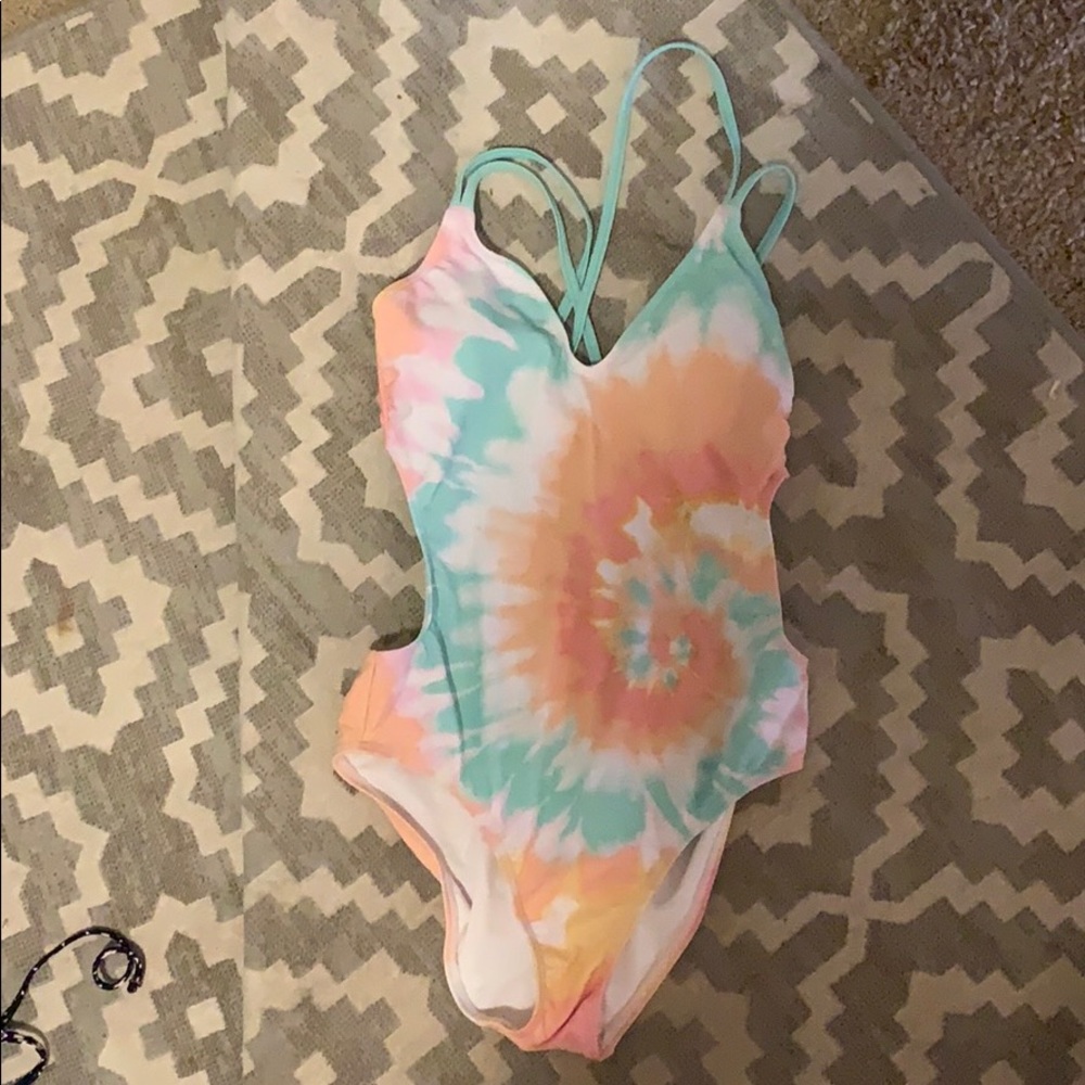 One piece bathing suit